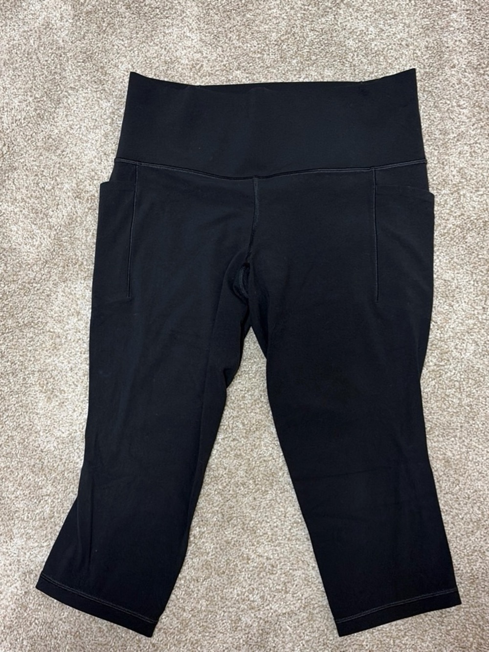 Athleta Black Capri Leggings with High Waist and Side Pockets